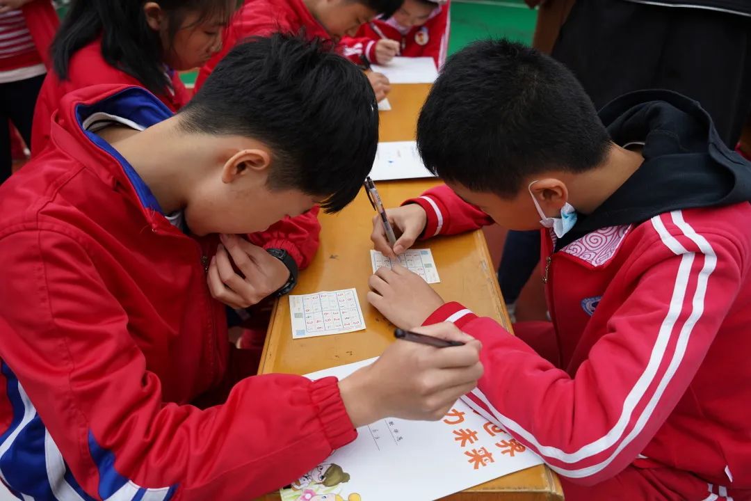 追梦，从新世纪外国语开始！小学职业规划教育，照亮孩子人生航途