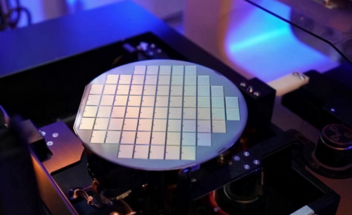 三个月狂赚537亿,三个季度狂赚千亿