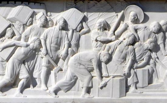 英发动*片鸦**战争竟是正义的?国安法出手对香港教材拨乱反正