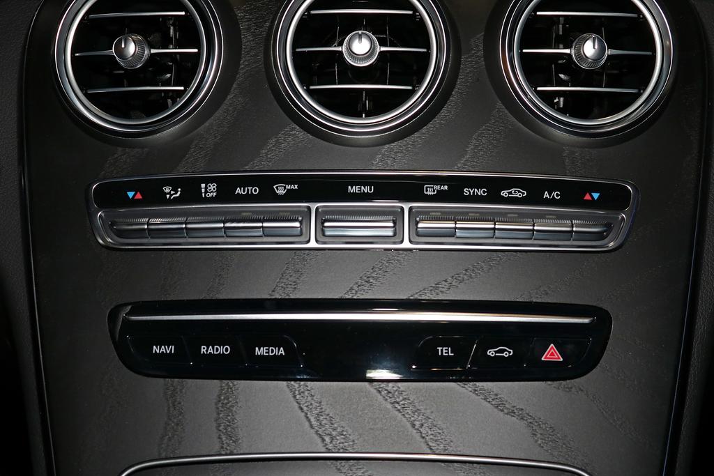 售价34.68万起,动力选择多样化,奔驰C级(进口)综合评析