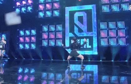 青春有你2出道夜舞台,青春有你2舞台单眼皮女生