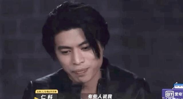 浜旀潯浜哄弬鍔犵殑璋堣瘽缁艰壓,浜旀潯浜鸿劚鍙g