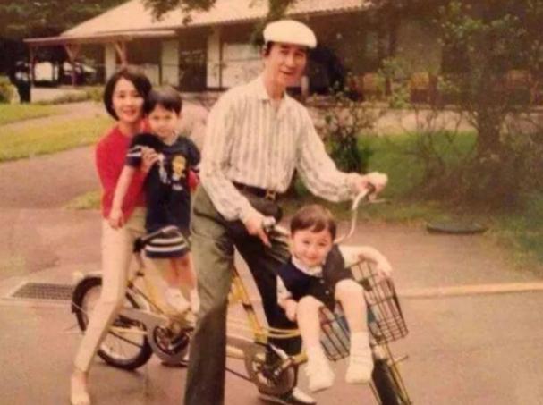 何超盈过往恋情,何超盈爱情史