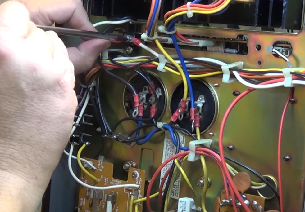 东芝toshiba电路板维修,东芝ic70收音机拆解