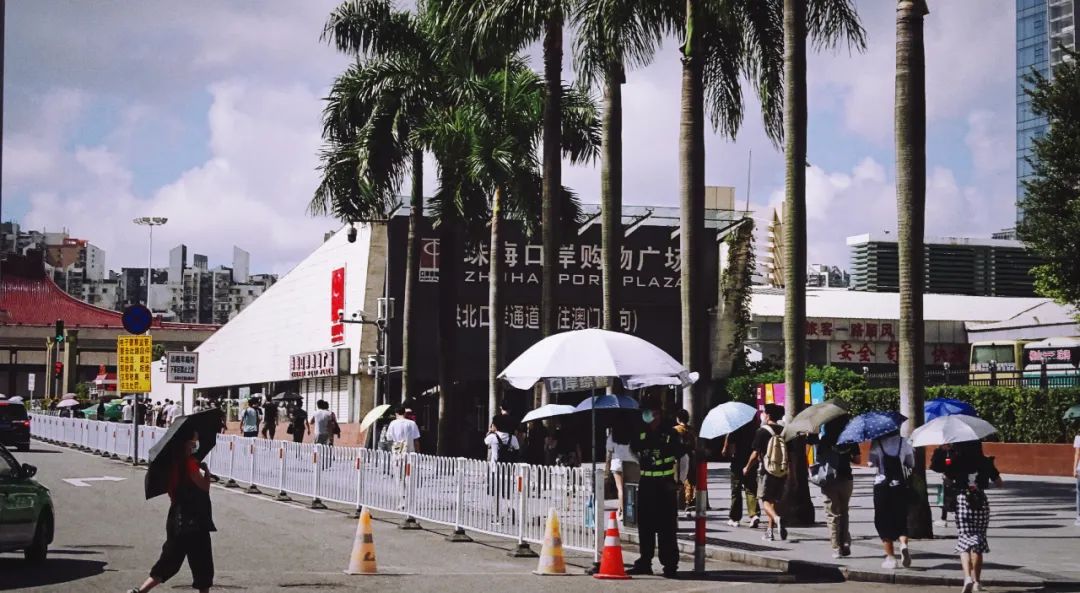 现在的拱北,还能留住多少珠海澳门人的脚步?