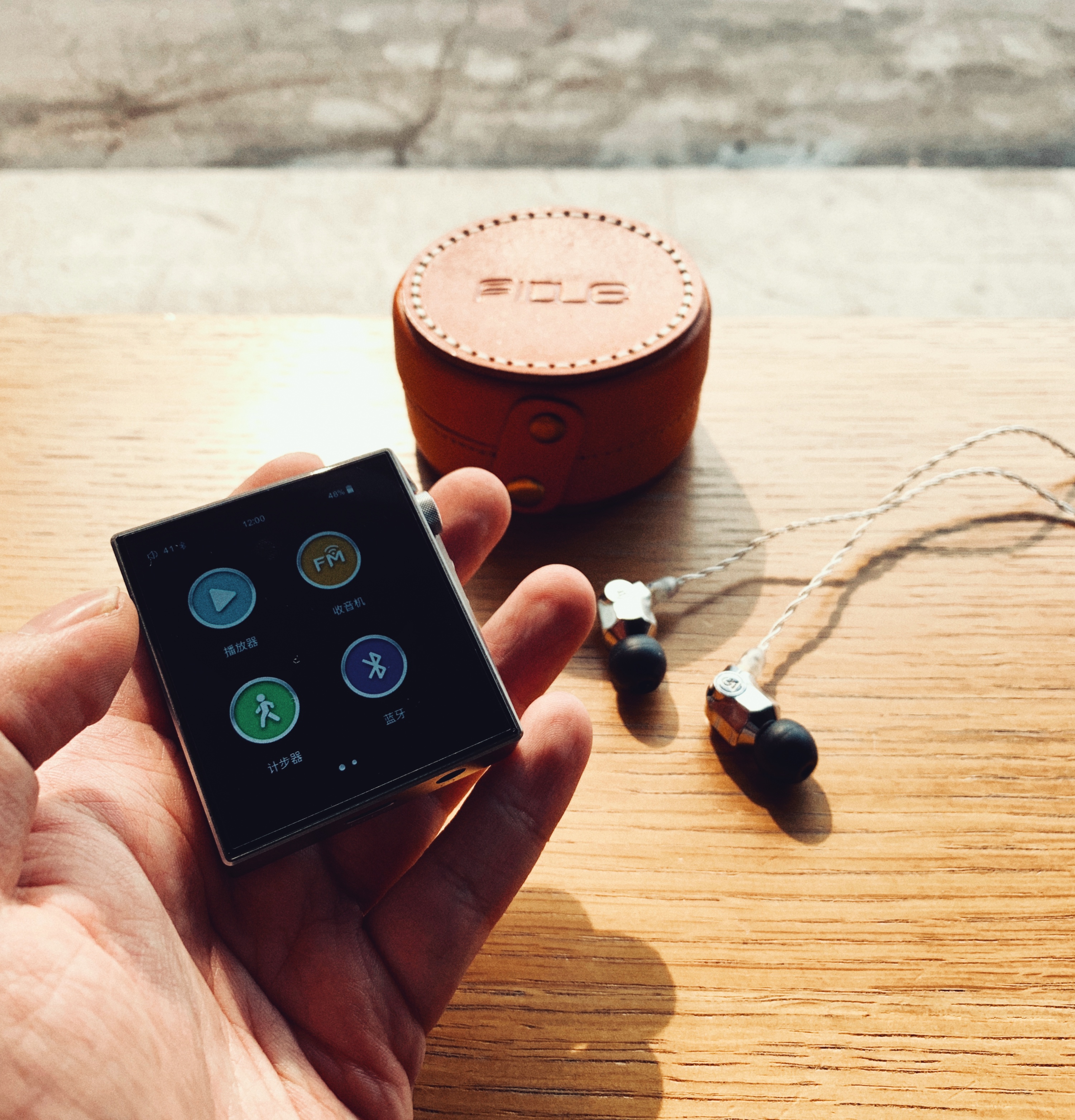 手机没有了耳机口，音乐*载下**网站被封杀，未来我们该如何HIFI？