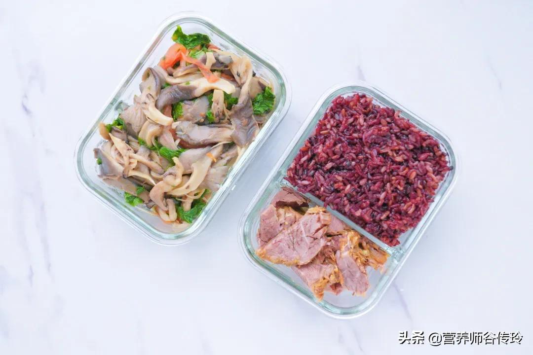 千万别微波加热这4类食物，不是危险就是不健康