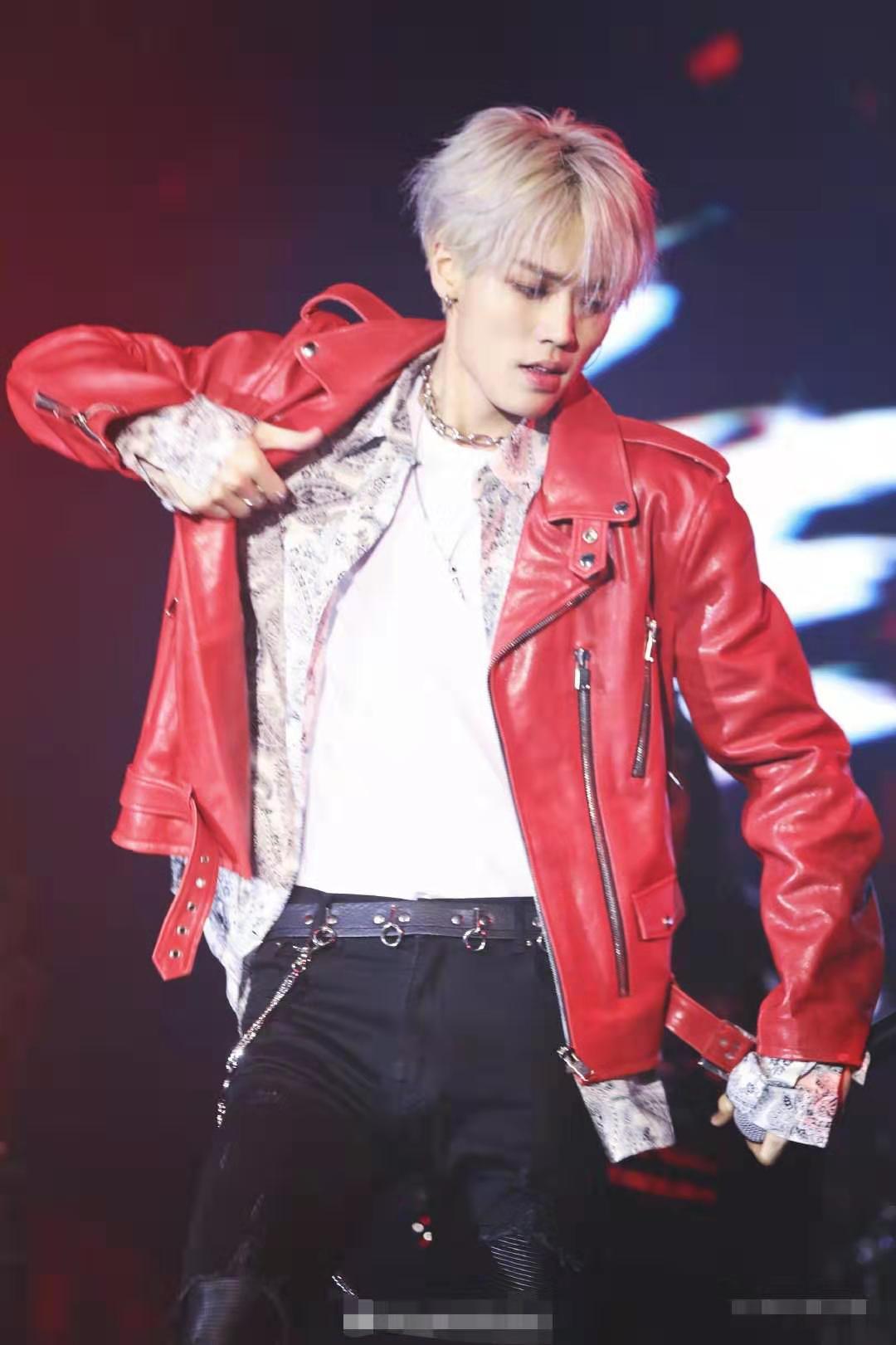 时尚流行的皮衣,时尚潮流真皮皮衣