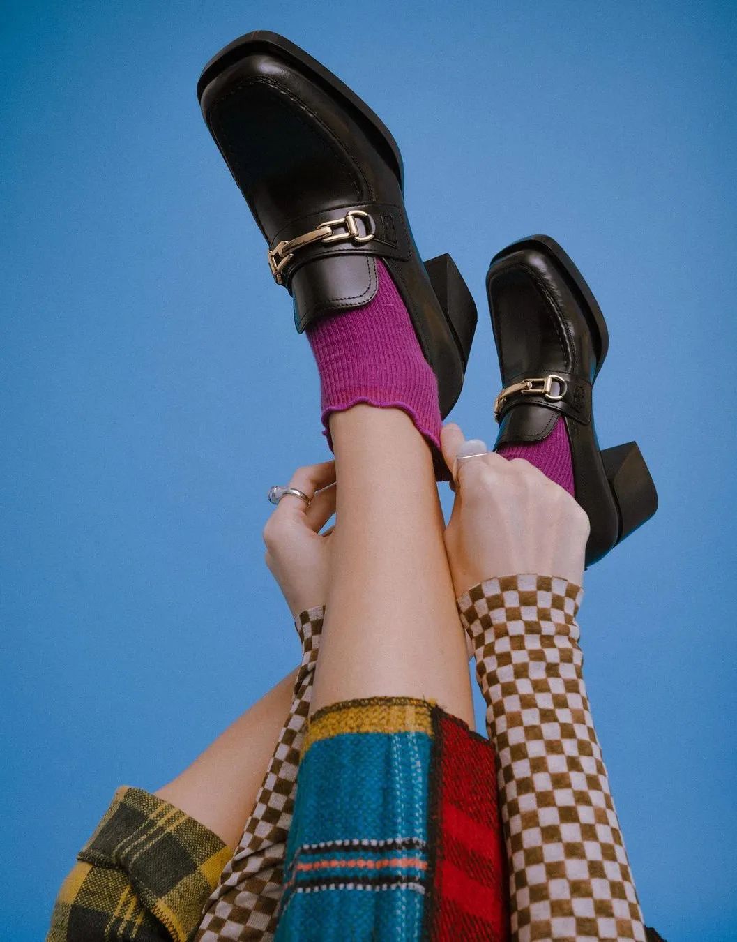 今年流行的露脚袜,是不是现在都流行穿长袜不露脚踝