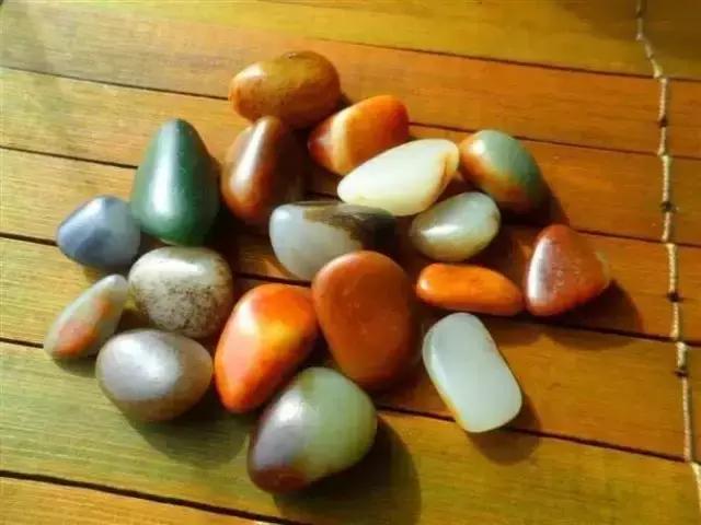 和田玉籽料皮造假对人身体有害吗,和田玉造假如何辨别