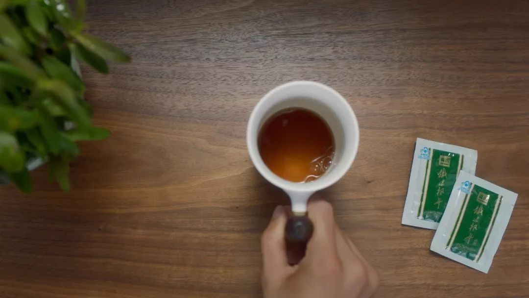 别人有口臭你怎么告诉他,我该不该告诉好朋友他有口臭