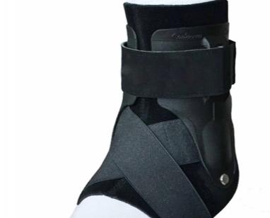 脚踝扭伤一个月了还肿疼痛正常吗,脚踝扭伤肿胀疼痛用什么药