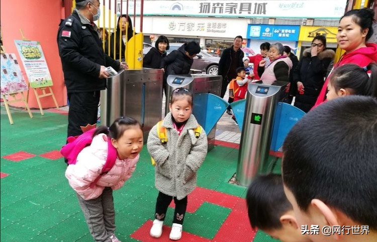 红苹果幼儿园开学,红太阳幼儿园开学第一天