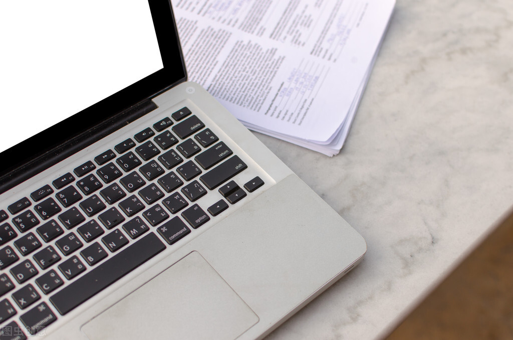 电脑主机开机了显示屏不亮怎么办,台式机电脑屏幕不亮主机还在运行