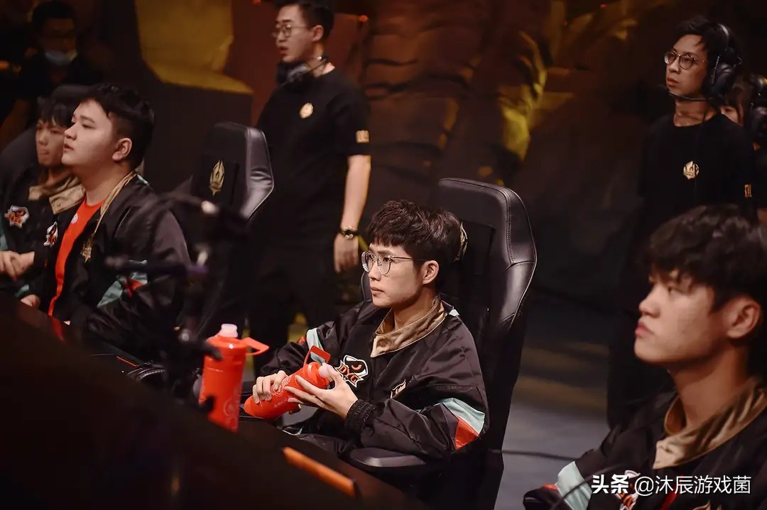 世冠总决赛回放ts,世冠总决赛黑子