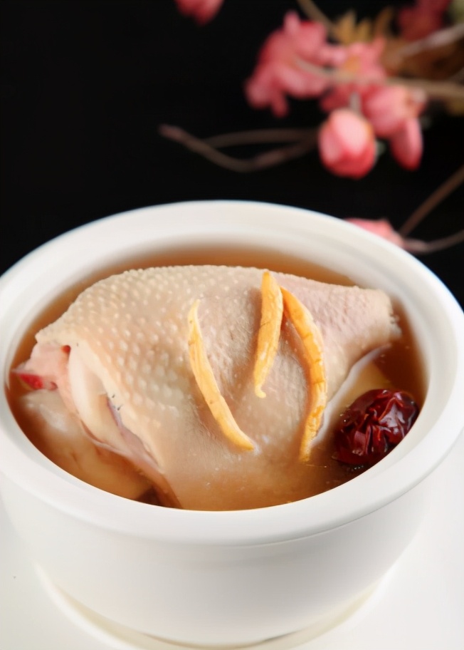 健脾润肺恢复元气推荐两款养生汤,大暑天温补脾胃推荐两道靓汤