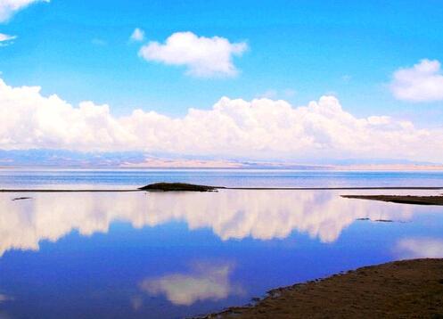 最大的咸水湖在青海吗,中国最大的咸水湖和盐湖