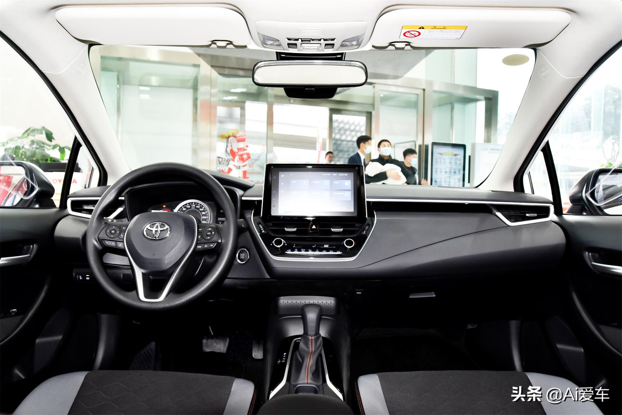 试驾丰田卡罗拉1.2t汽油版,丰田卡罗拉五座高配什么价位