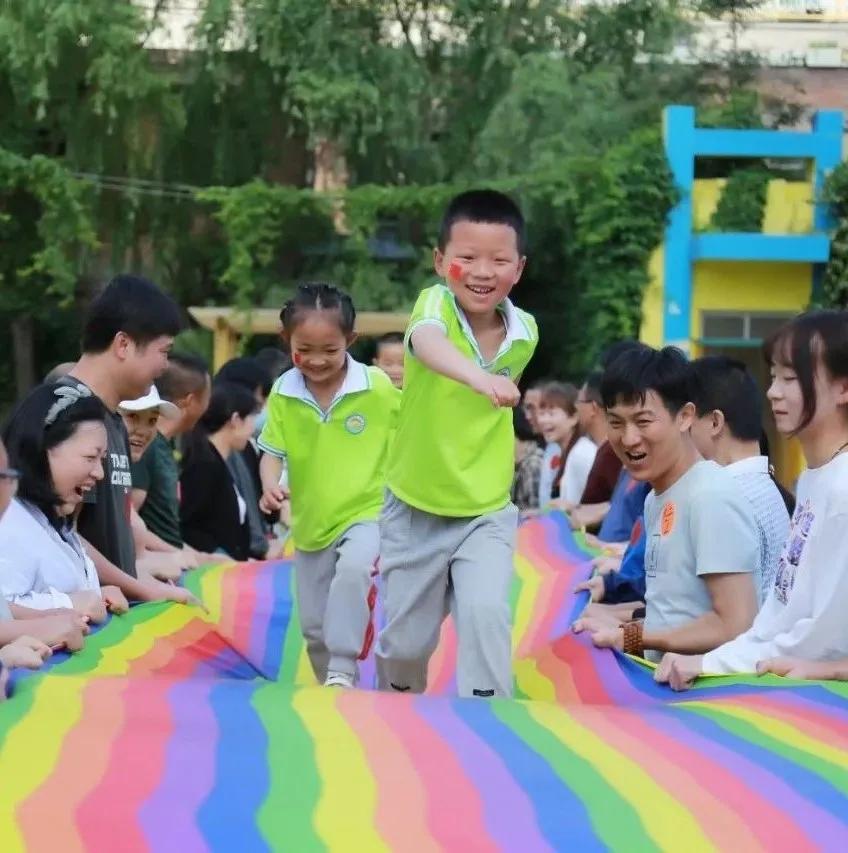 幼儿园我是小红军重走长征路游戏,小班重走长征路闯关游戏