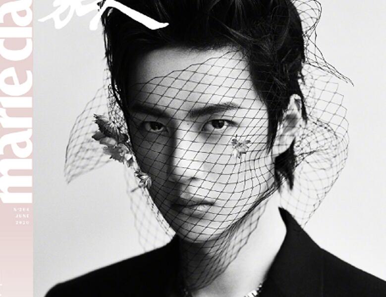 男星张艺兴王一博制服合集,王一博头身比例和张艺兴对比