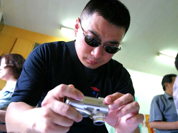 职业打假人王海举报知名网红售假,嘉兴桐乡卖假lv