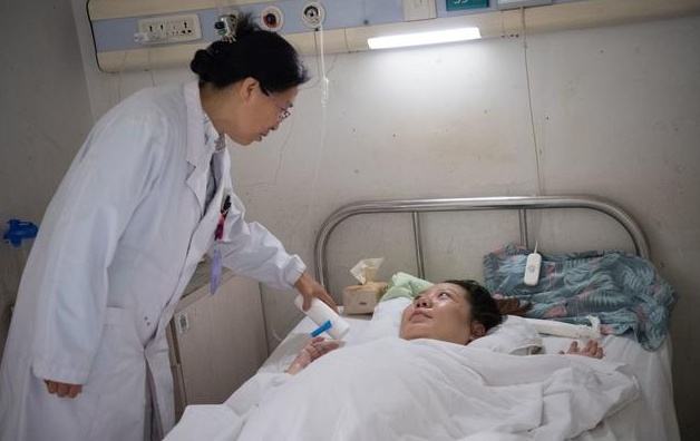 产妇产后大出血常发生在什么时候,产妇10天之后下身大出血