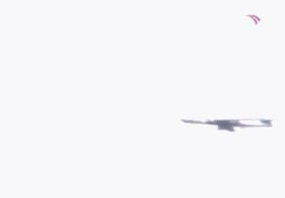 即使机毁人亡，也要找刺激！为何俄飞行员总爱杂耍式飞行选技巧