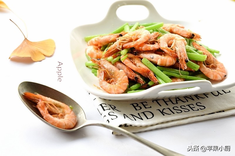 秋冬季虾炒什么好吃,皇帝菜的最佳做法凉拌