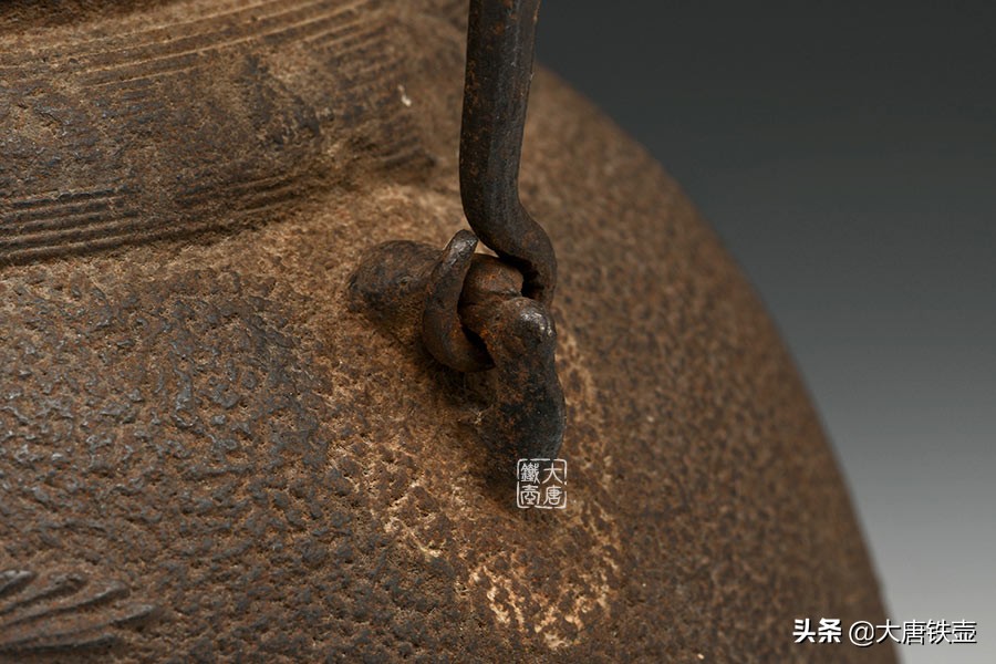 日本铁壶如何鉴定？教你判断一把老铁壶的价值