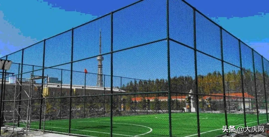 大庆足球场建在哪里,大庆对外开放的体育馆