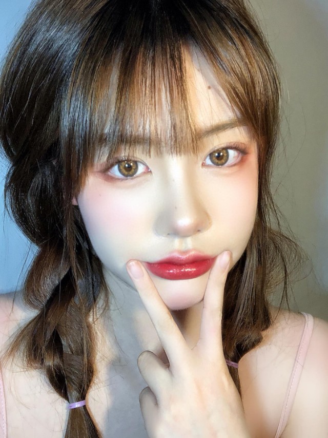 超级爱的混血美瞳分享