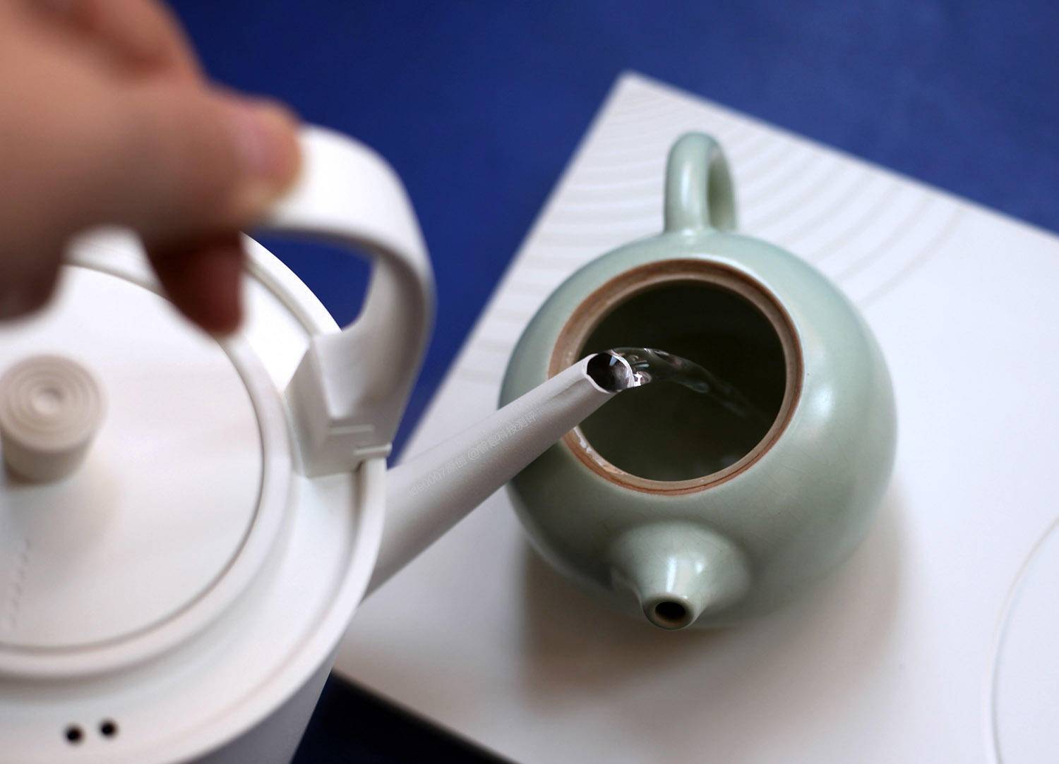 便携式电热水壶测评 (既便宜又好用的便携式电热水壶)