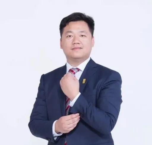 地产大咖谈当前楼市,肇庆市房地产大佬