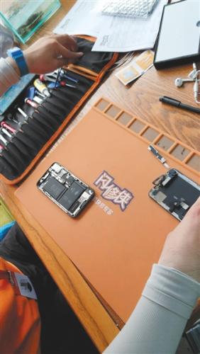 极客修和闪修侠都有哪些服务中心,闪修侠和极客修的苹果官方电池