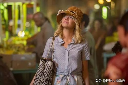 金球首位亚裔视后为中国怒批特朗普！曾因长相被丑拒、歧视，她用30年改写历史