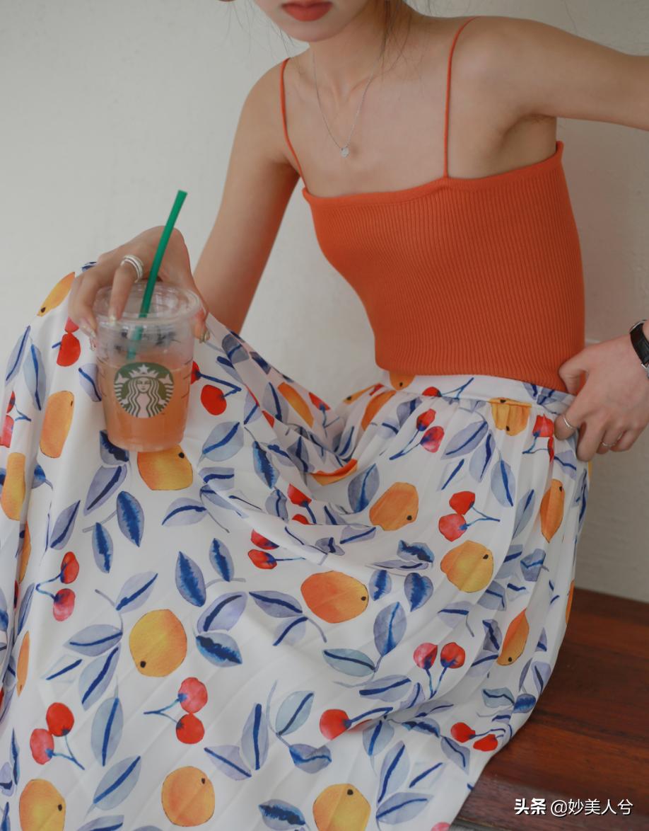 经典半身裙时髦到飞起,优雅迷人的半身裙你值得真正拥有