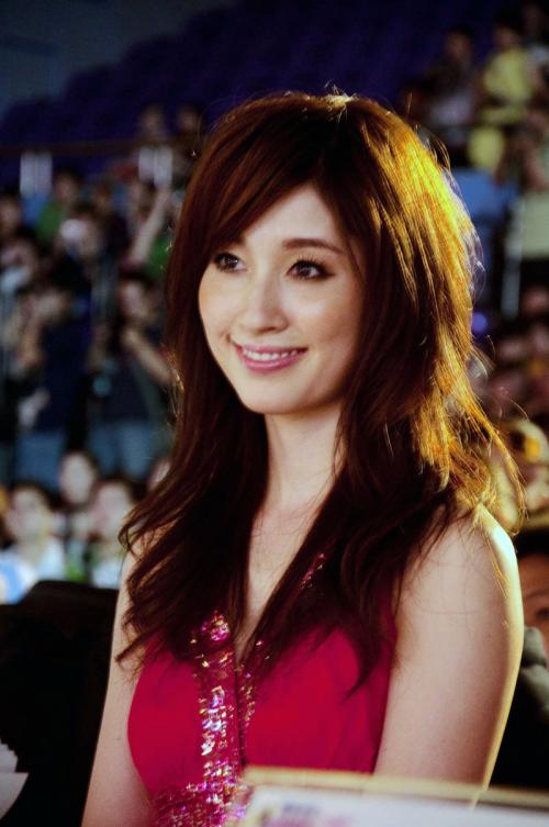 女演员田中千绘简历,女演员田中千绘图片