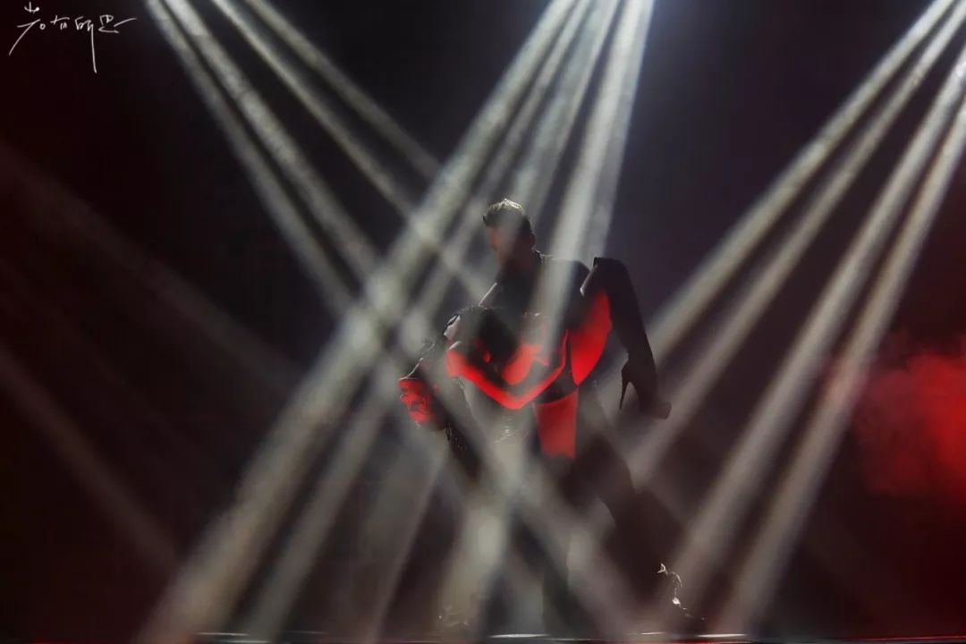 带着父母坐游轮到日本旅游,搭上邮轮去带着全家去旅行