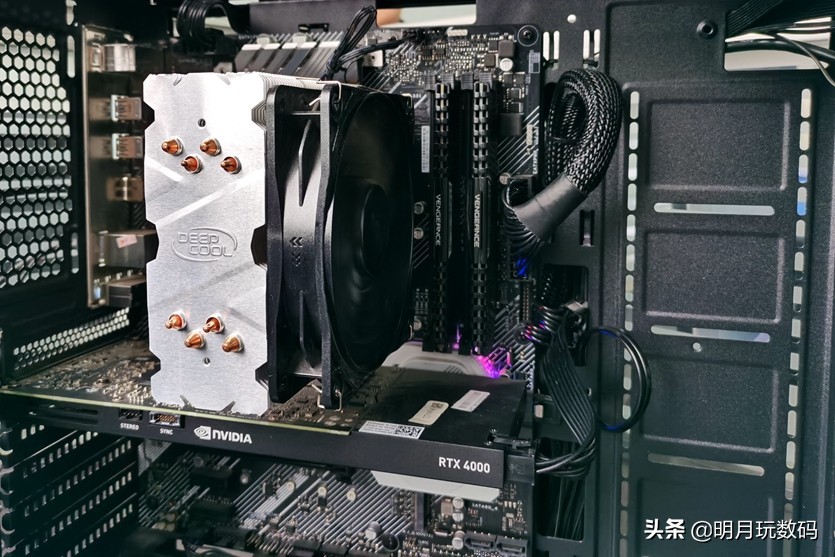 电脑无故重启是固态硬盘坏了吗,电脑无故重启是硬盘坏了么