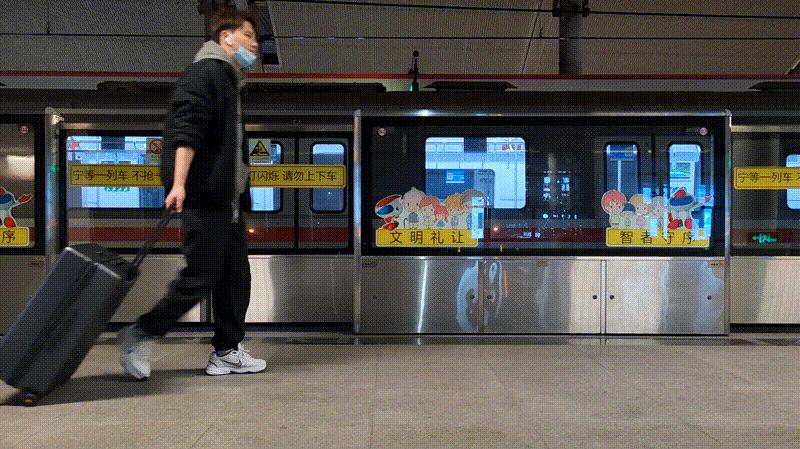 地平线8号旅行箱对比旅美旅行箱,2023年最流行的高端旅行箱