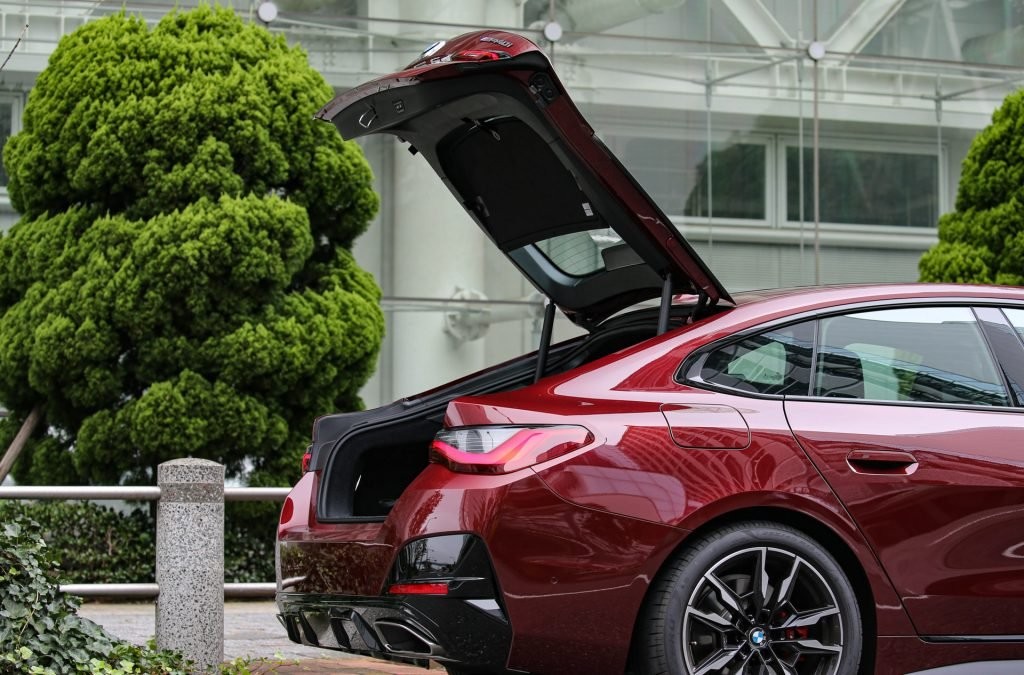 18骞村疂椹琧oupe,瀹濋┈m8grancoupe璇曢┚瑙嗛