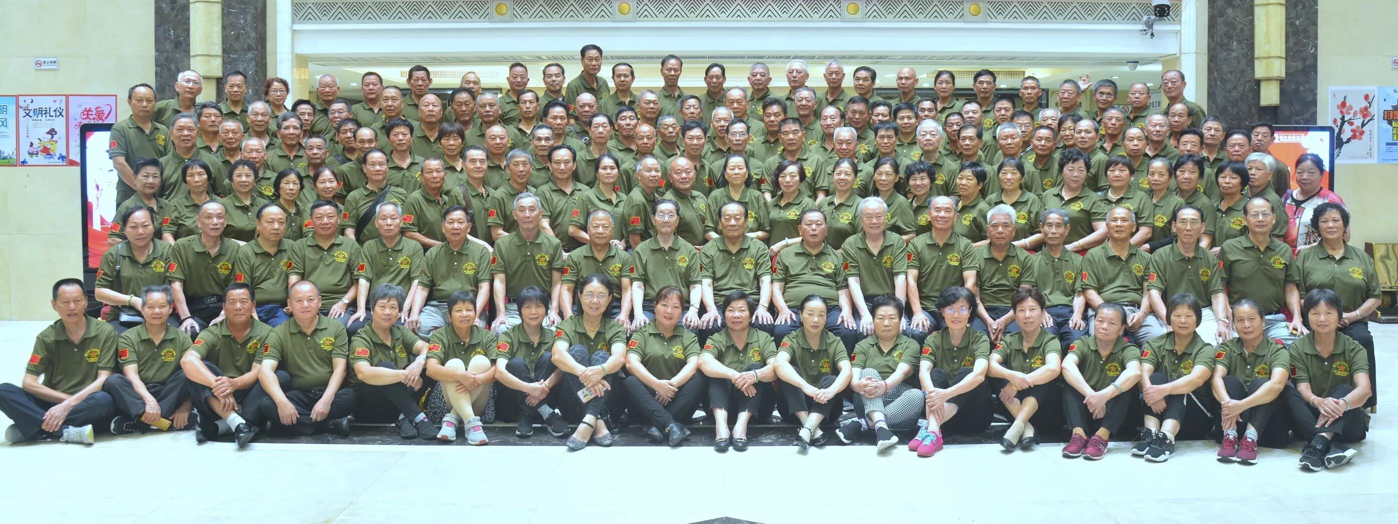 难忘的战友聚会美篇,难忘的战友相聚完整版