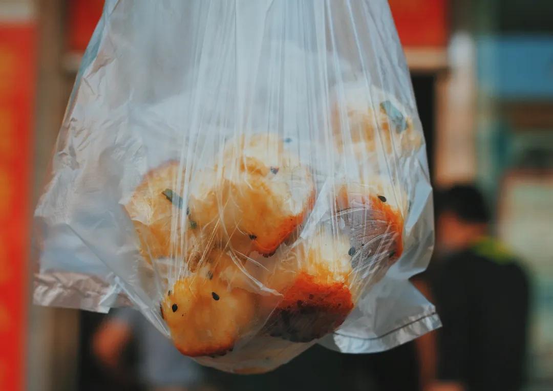 鍥炴潵浜嗙啛鎮夌殑鍩庡競,鍥炴潵浜嗚蛋鍦ㄧ啛鎮夌殑琛楅亾