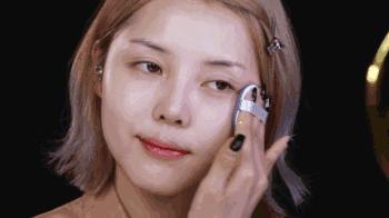 粉底越厚越不容易卡粉怎么补救,粉底是越贵越好还是便宜的好