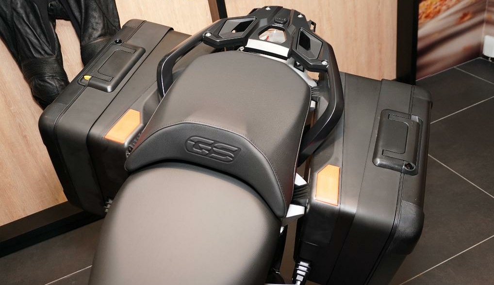 宝马r1250gs探险版能跑多快,宝马r1250gs探险版座高展示