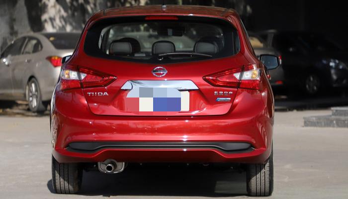 和飞度同级别的两厢车,性价比高的日系车飞度