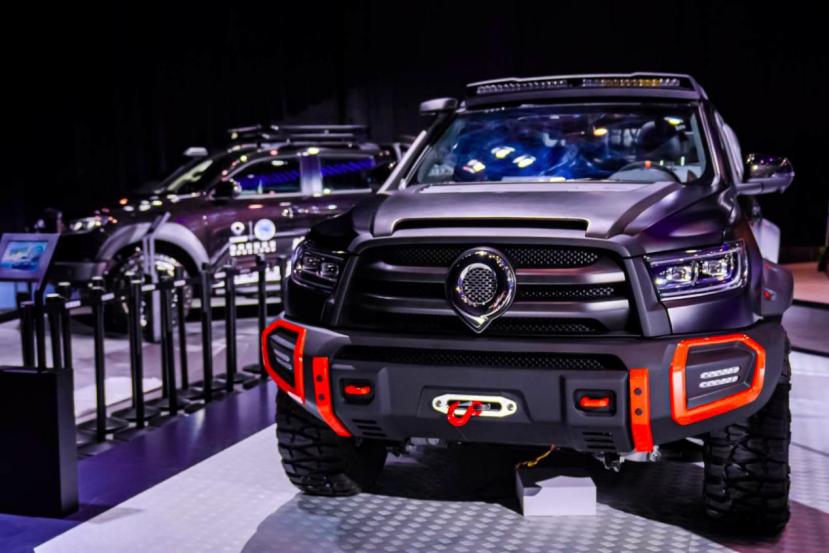 初恋撸猫遛狗开坦克向你开炮？长城汽车燃爆2020北京车展