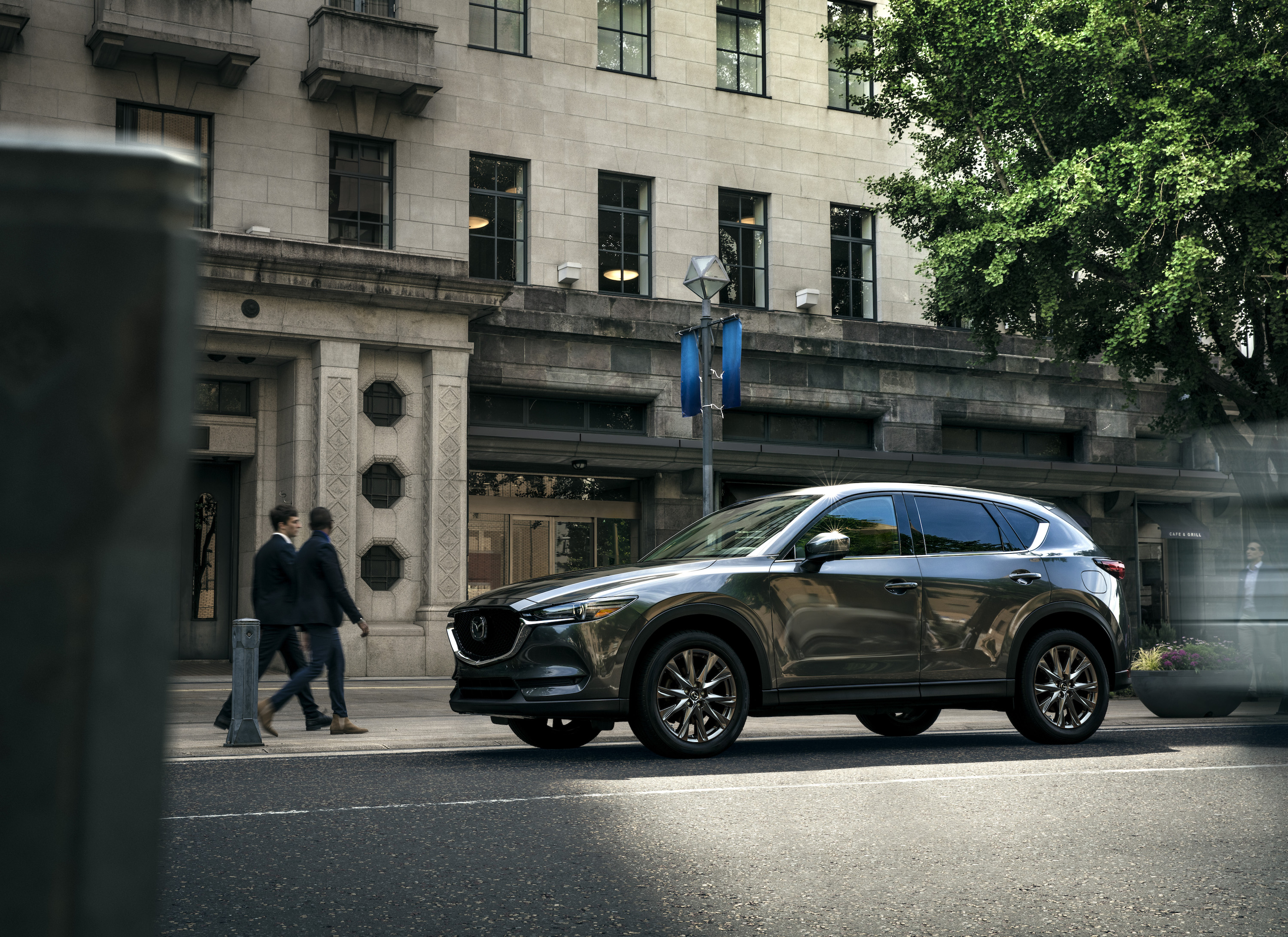 买马自达2.0,买2.0马自达3好还是阿特兹好