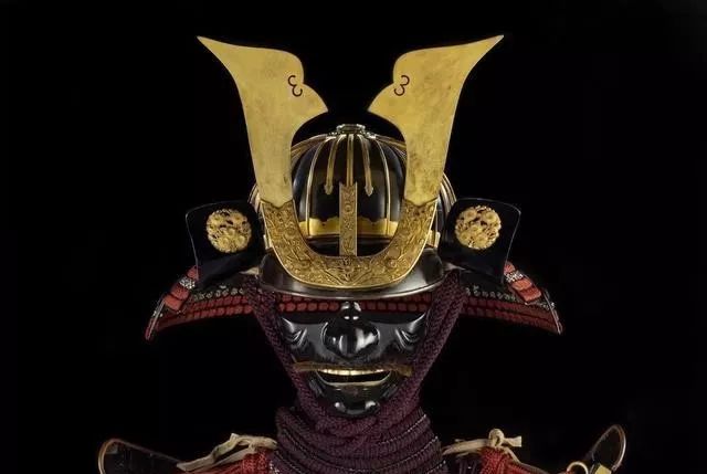 名器鉴赏——16世纪日本作为国礼赠送给英国的胴丸铠甲