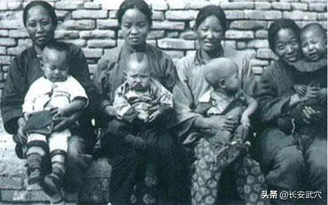 1986年山东一女子自封皇帝,密谋进京登基,后被联防队员一锅端